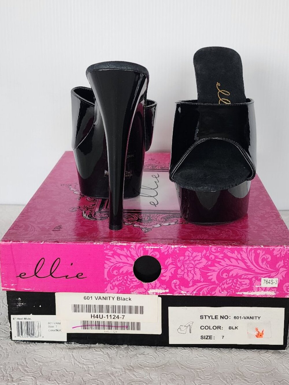 H4U-1124 Ellie Vanity 601